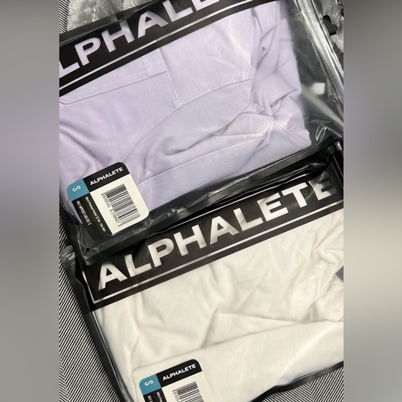 Alphalete Evo Shirts Lilac and White - Picture 4 of 4